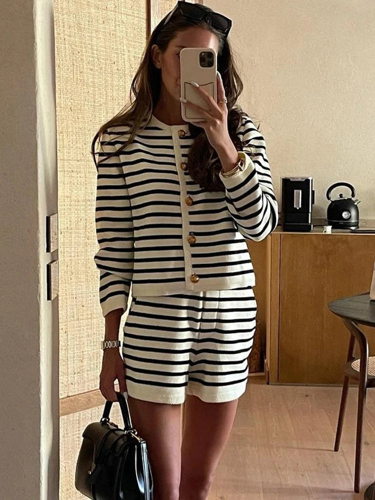 Tossy Striped Knit 2 Piece-Set Shorts Women Fashion Zebra Printed